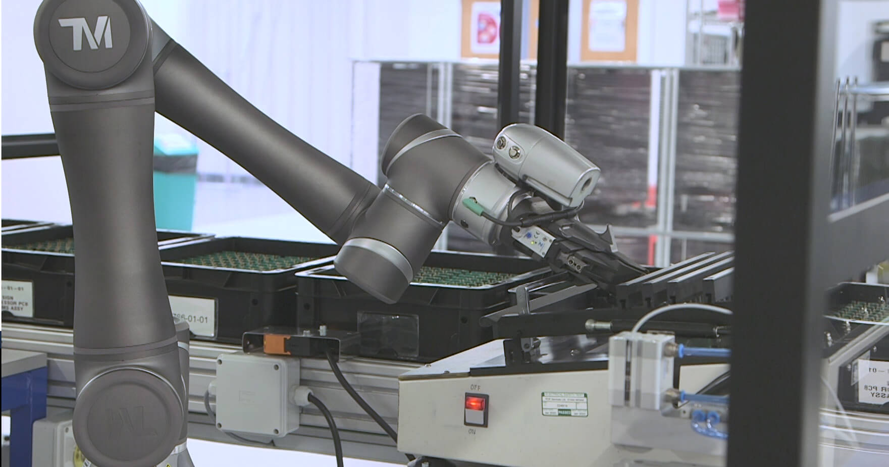 Hanover Displays Automates PCBA Testing With Cobots | OMRON, Europe