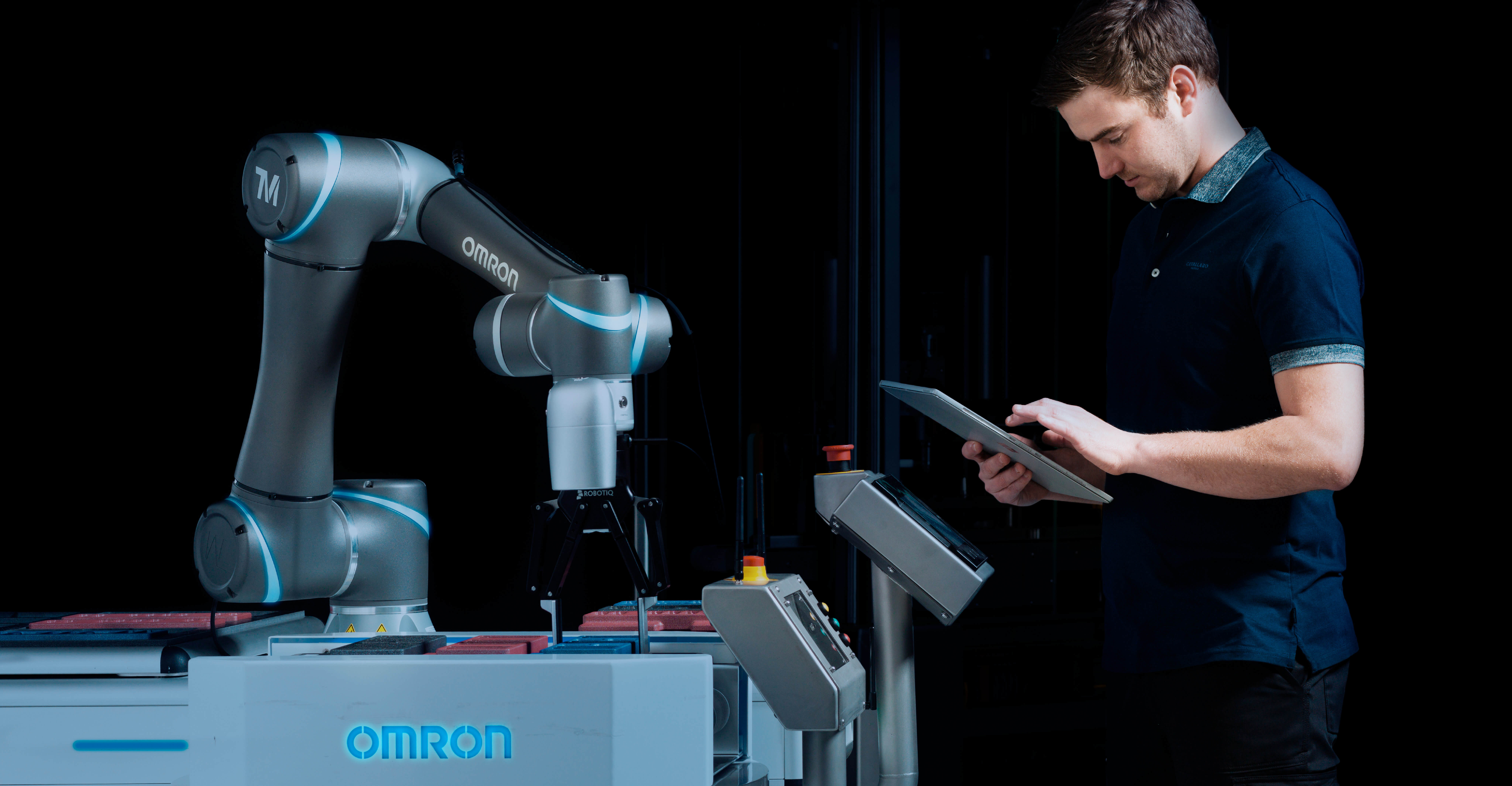 Lights Out? Still Unlikely With Industry 4.0 | OMRON, Sverige